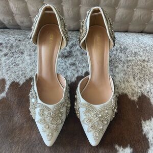 Perfect wedding shoe! Size 8.5